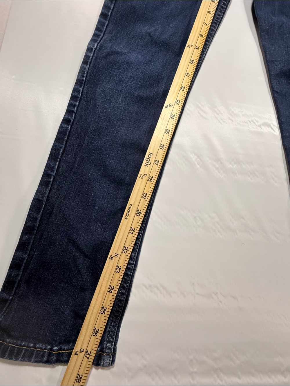 Levi's Women's Dark Indigo Straight-Leg Jeans - Picture 6 of 8